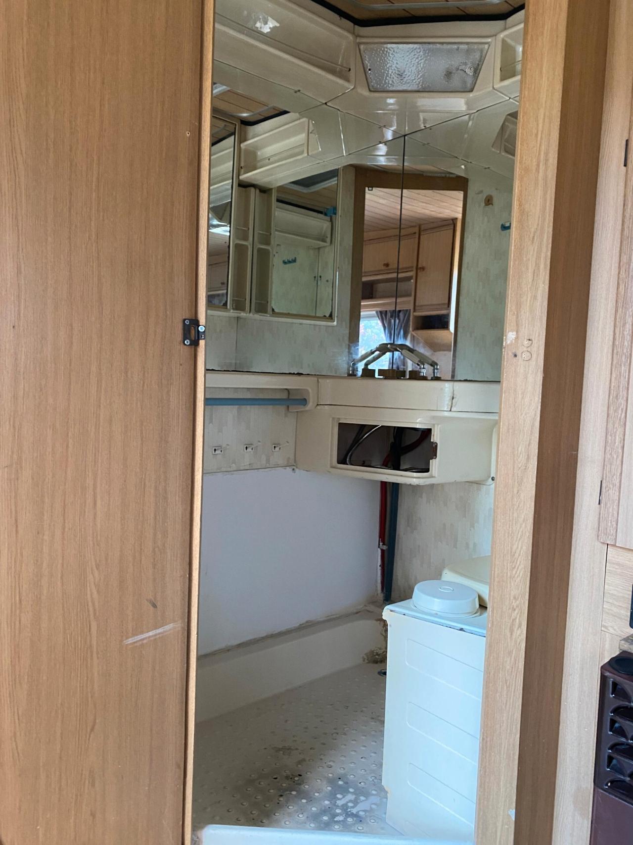 Peugeot J5 Ducato 2.5D Globetrotter Dethleffs 5Posti