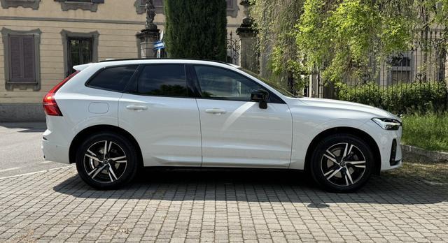VOLVO XC60 B4 (d) AWD automatico Plus Dark N1 + iva 22%