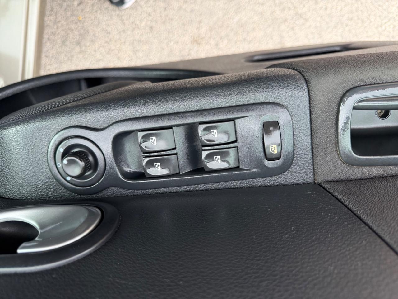 Renault Modus Grand 1.5 dCi 85CV Dynamique