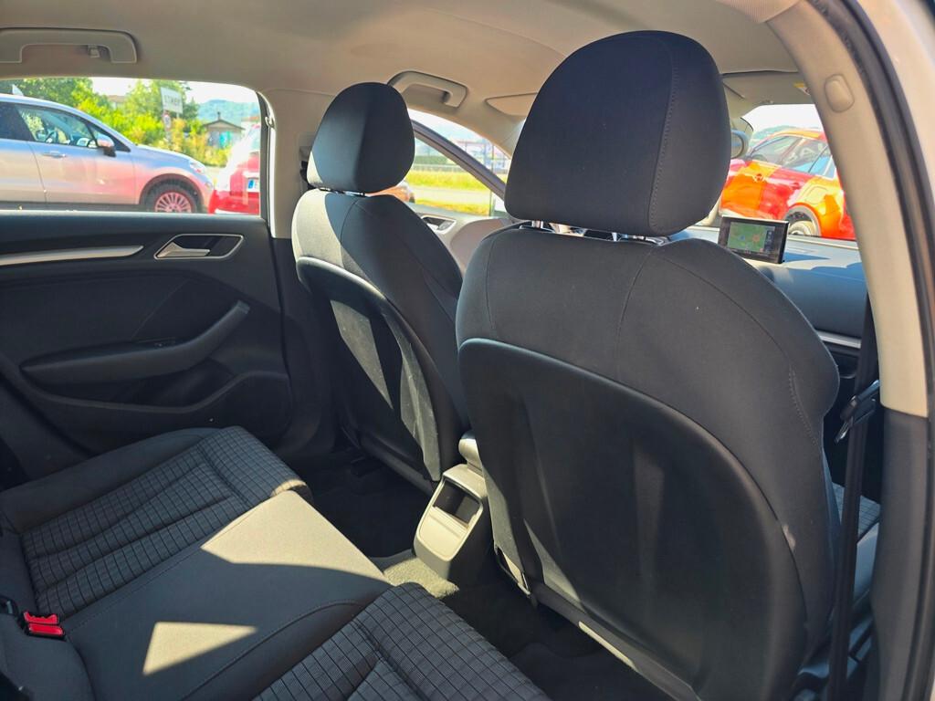 Audi A3 Sedan 1.6 TDI Ambition