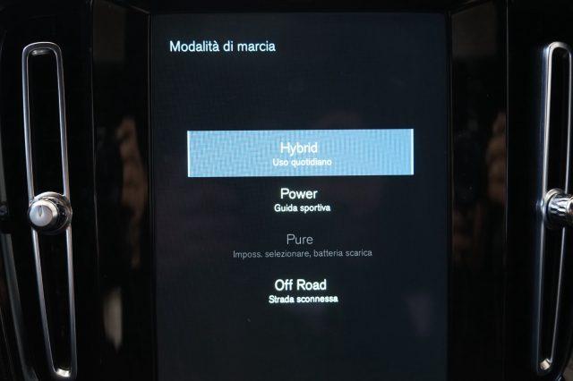 VOLVO XC40 T4 Recharge Plug-in Hybrid automatico Core