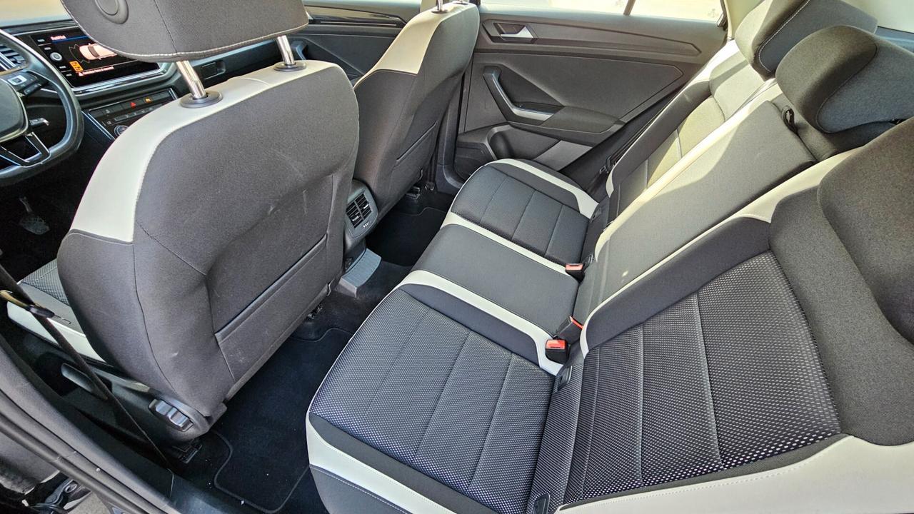 Volkswagen T-Roc 1.6 TDI 116cv full