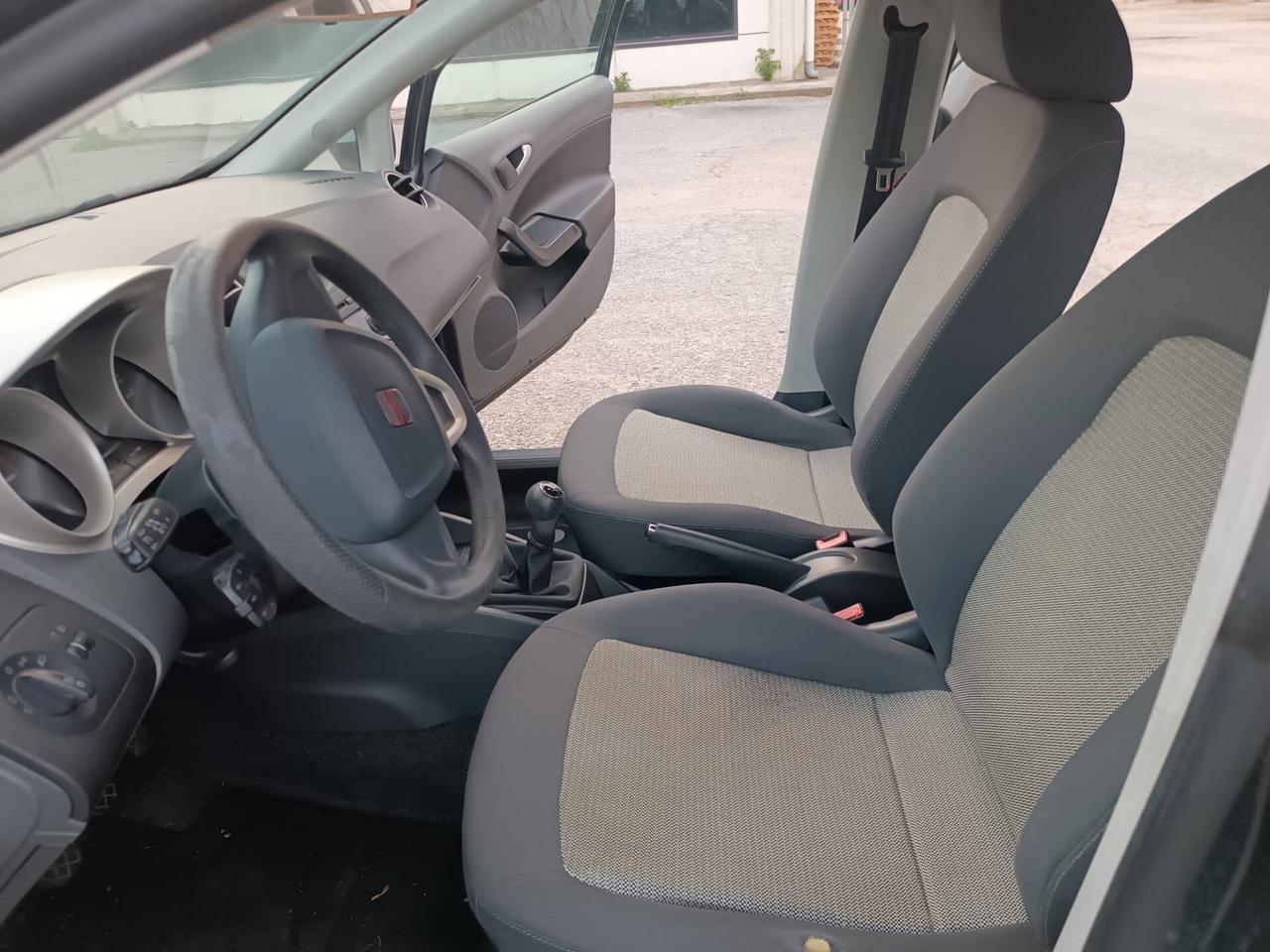 Seat Ibiza 2010---1.2 Benzina Neopatentati