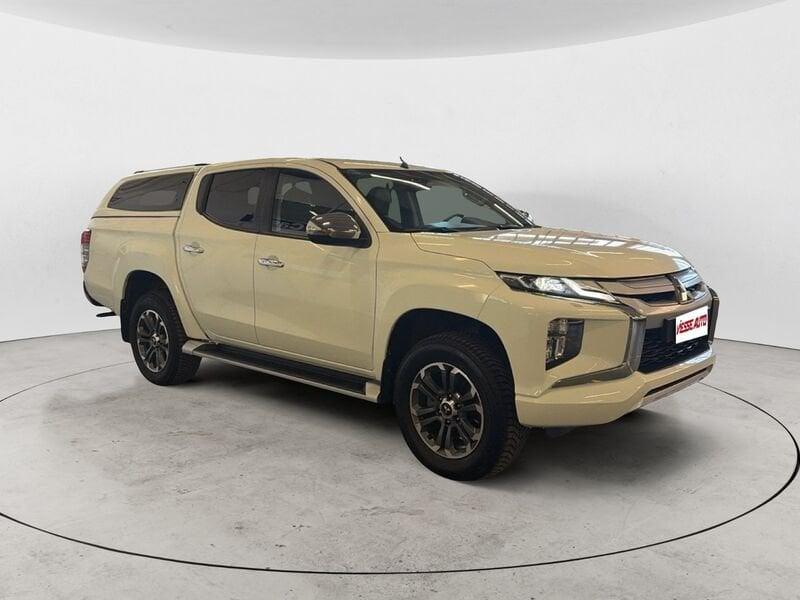 Mitsubishi L200 L200 d.cab 2.3d Intense 4wd 150cv auto