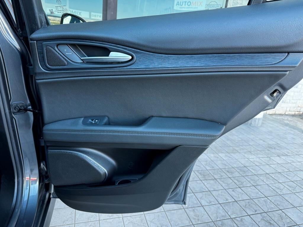 Alfa Romeo Stelvio Autocarro N1 2.2 T Rosso Edizione Rwd 160cv Auto