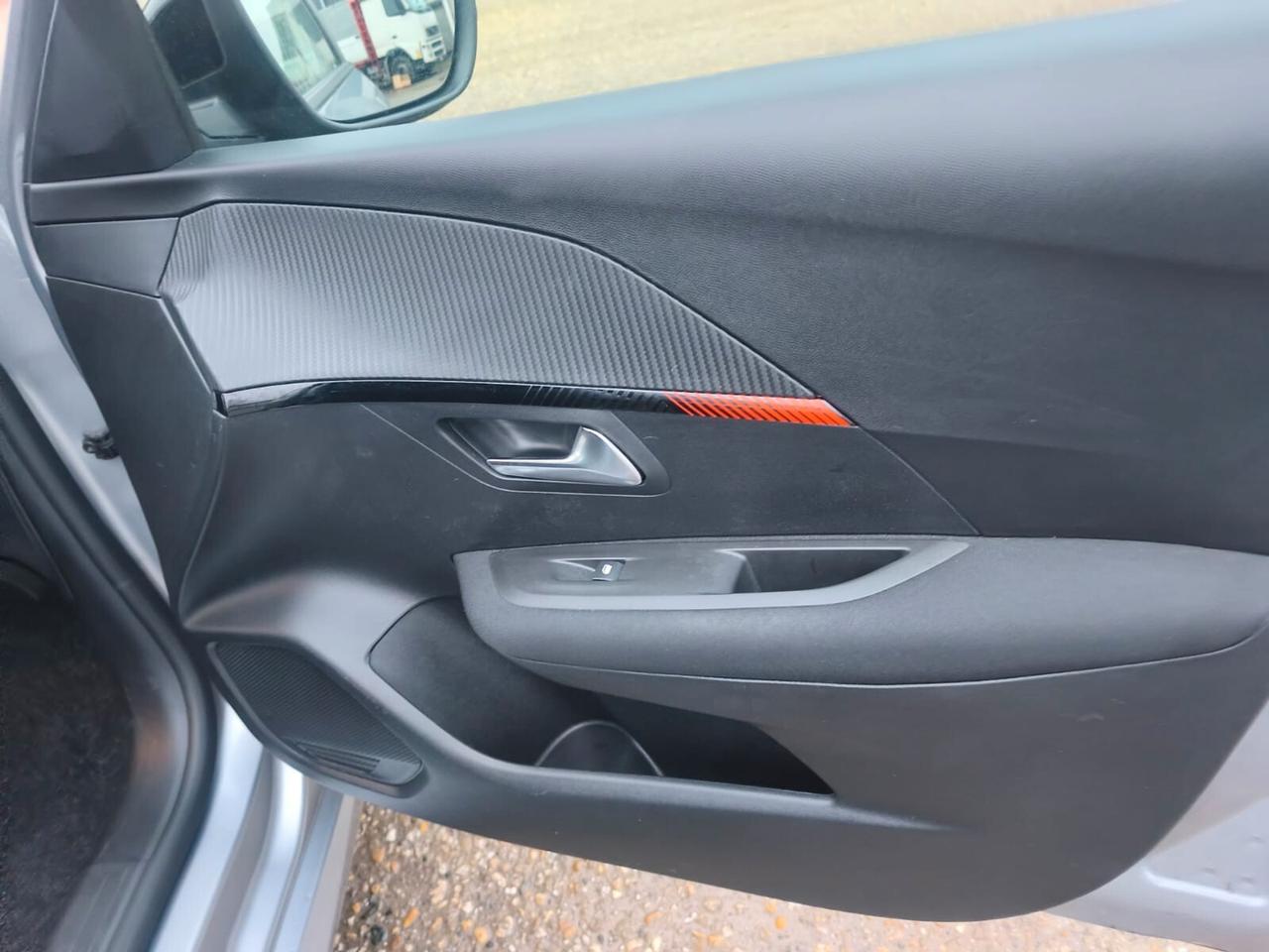 Peugeot 208 Allure Pack 2022---1.2 Benzina Neopatentati