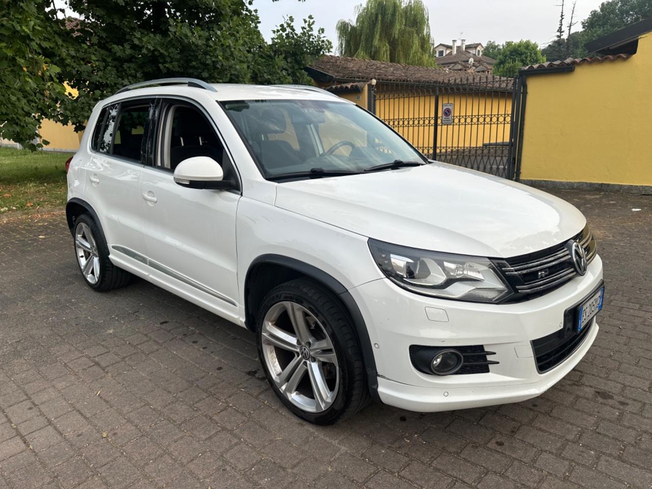 VOLKSWAGEN TIGUAN 2.0 TDI CAMBIO AUTO. 4 MOTION