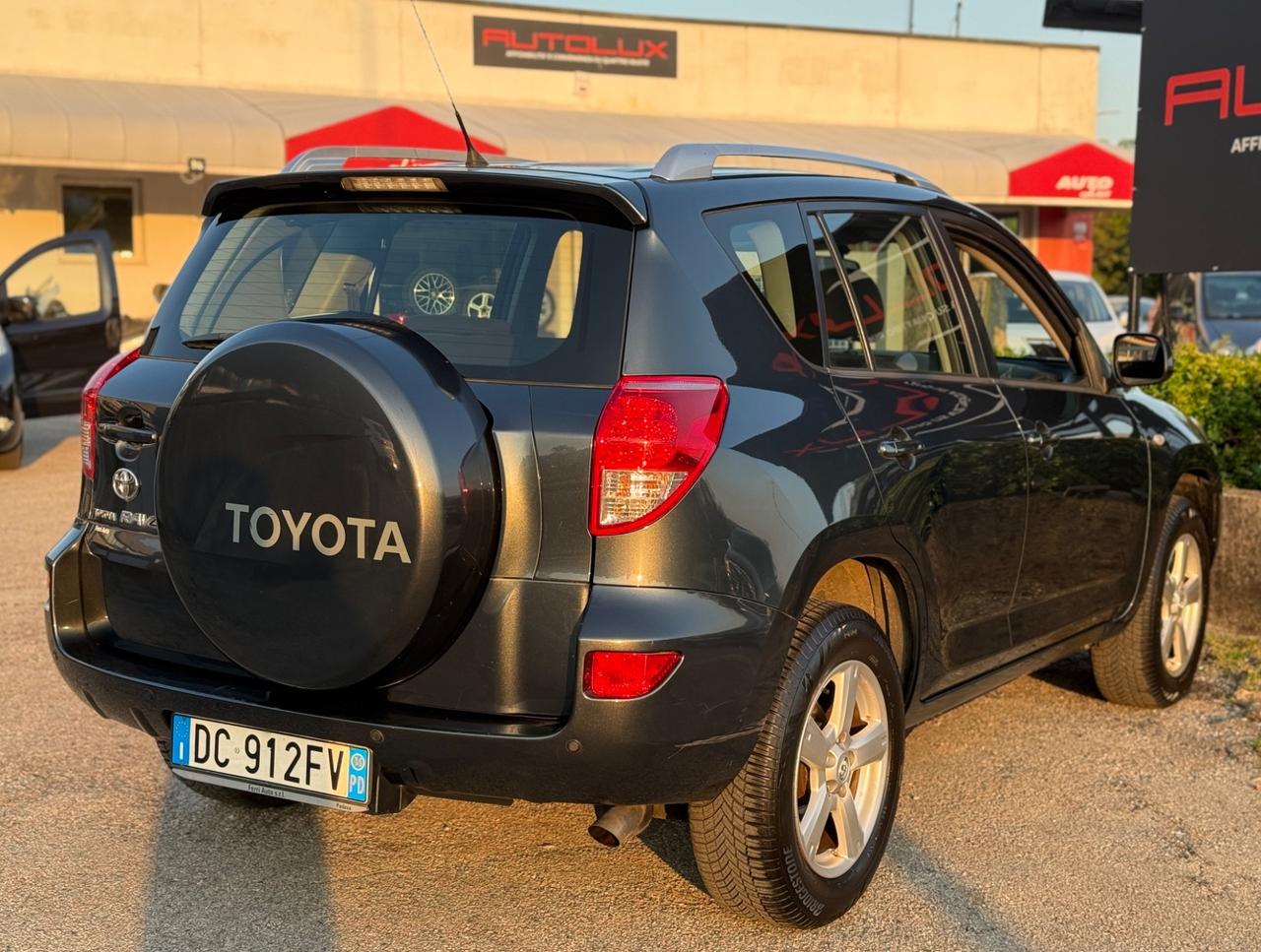 TOYOTA RAV 4 2.0 i BENZINA Luxury 112.000KM PERFETTA