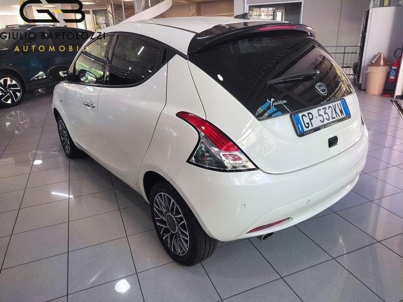Lancia Ypsilon 1.0 FireFly 70cv S&S Hybrid GOLD PLUS