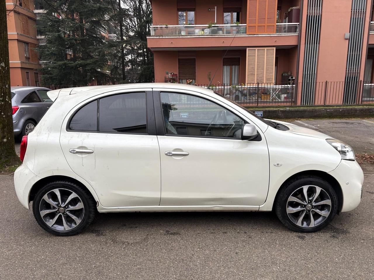 Nissan Micra 1.2 12V DIG-S 98 CV 5 porte N-TEC CAMBIO AUTOMATICO