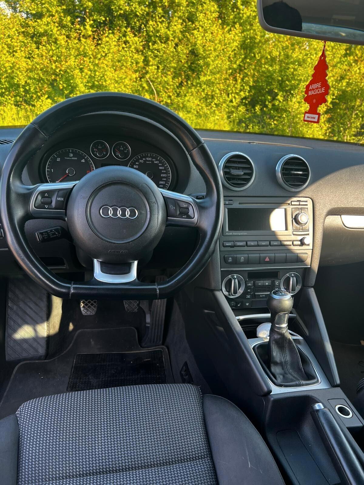 Audi A3 SPB 1.6 TDI 105 CV CR Ambition