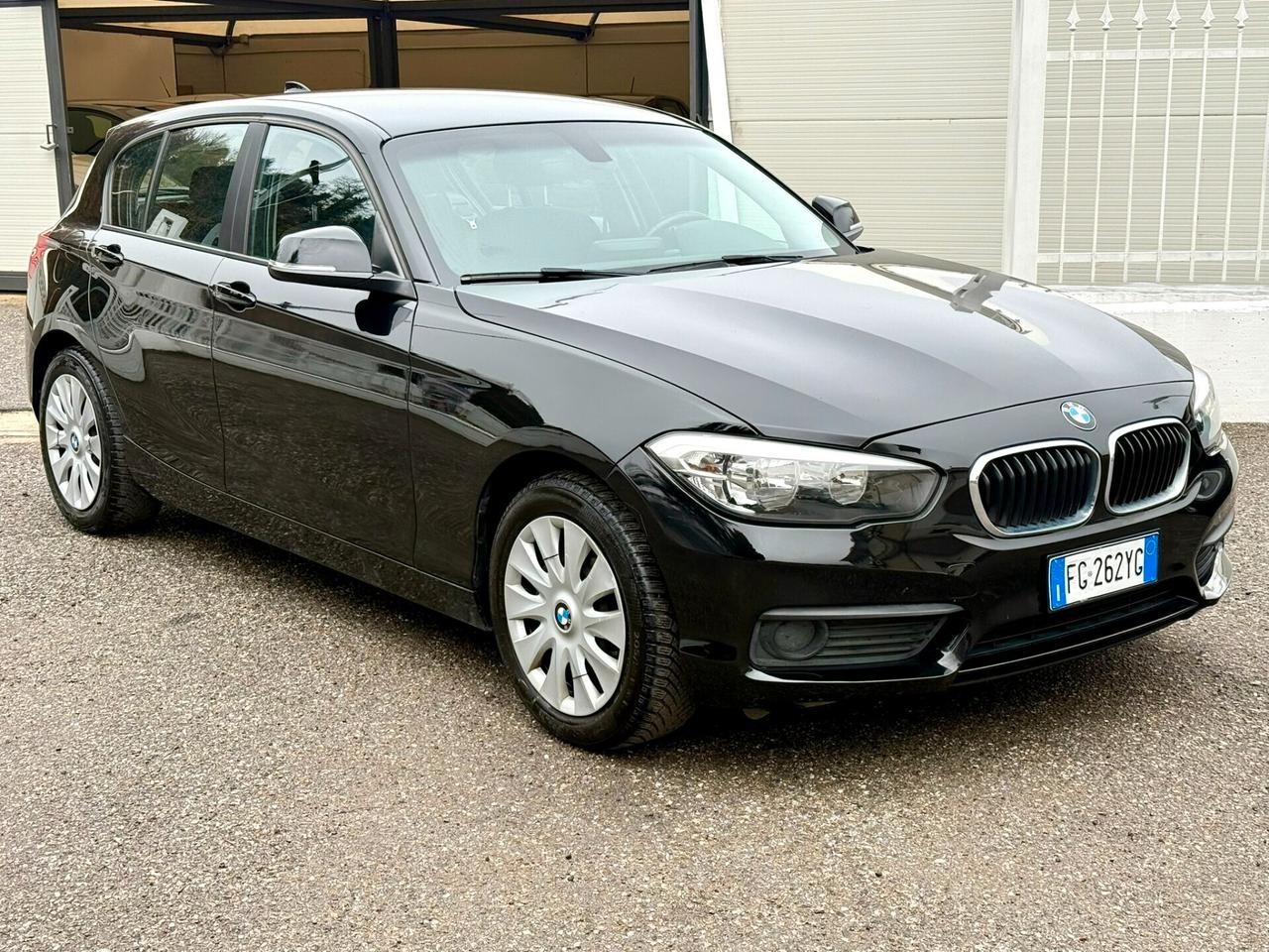 Bmw 116 116d 5p. Automatica Sport