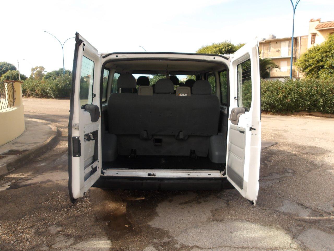 Ford Transit 2.2 TDCI FT 300K 9 POSTI