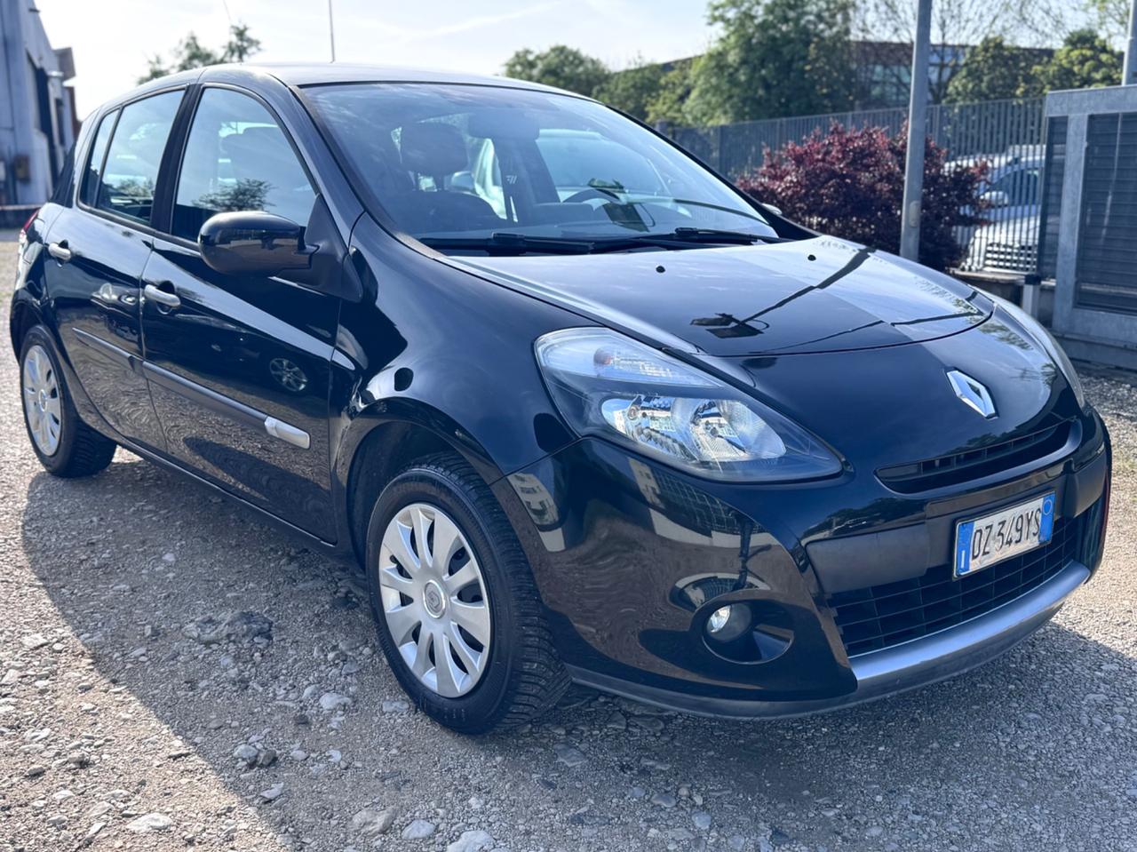 Renault Clio 1.2 GPL Benzina 75cv - Neopatentati 2010