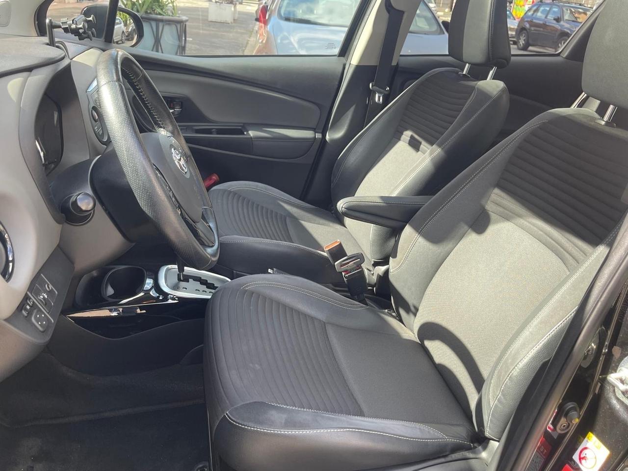 Toyota Yaris Trend red edition full optional