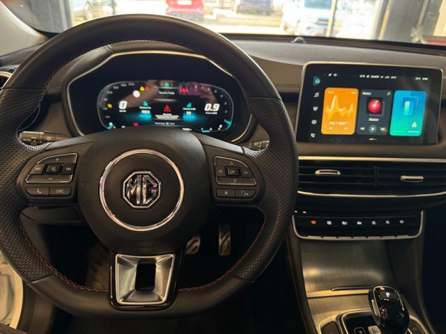 MG HS 1.5T-GDI AT Luxury