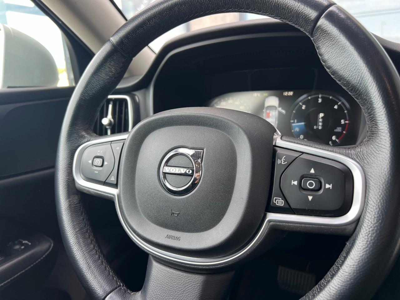 VOLVO V60/UNICO PROP/IVA ESPOSTA