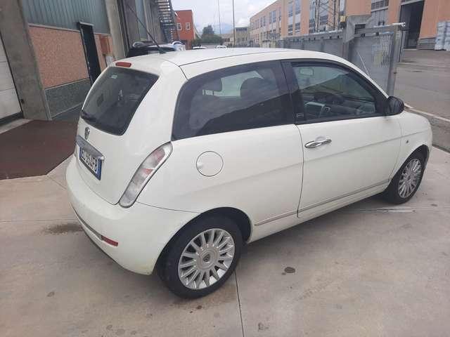 Lancia Ypsilon 1.2 BENZINA NEOPATENTATI