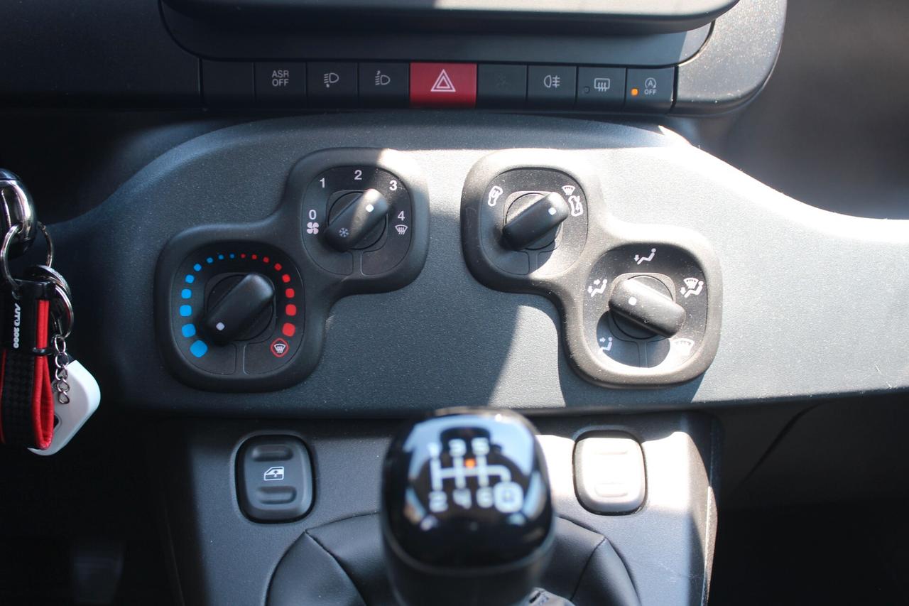 Fiat Panda 1.0 FireFly S&S Hybrid Pandina