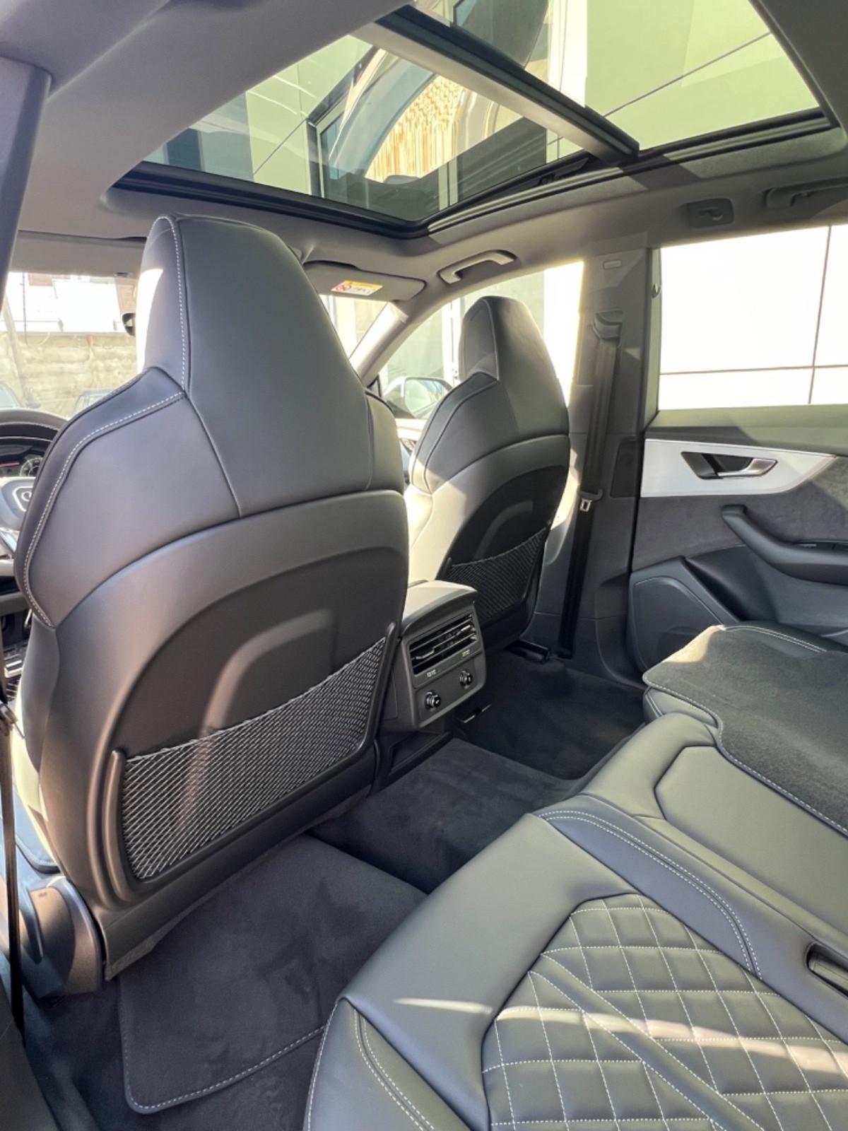 Audi Q8 SUV TDI quattro 210 kW tiptronic S line edition Possibilità noleggio no scoring