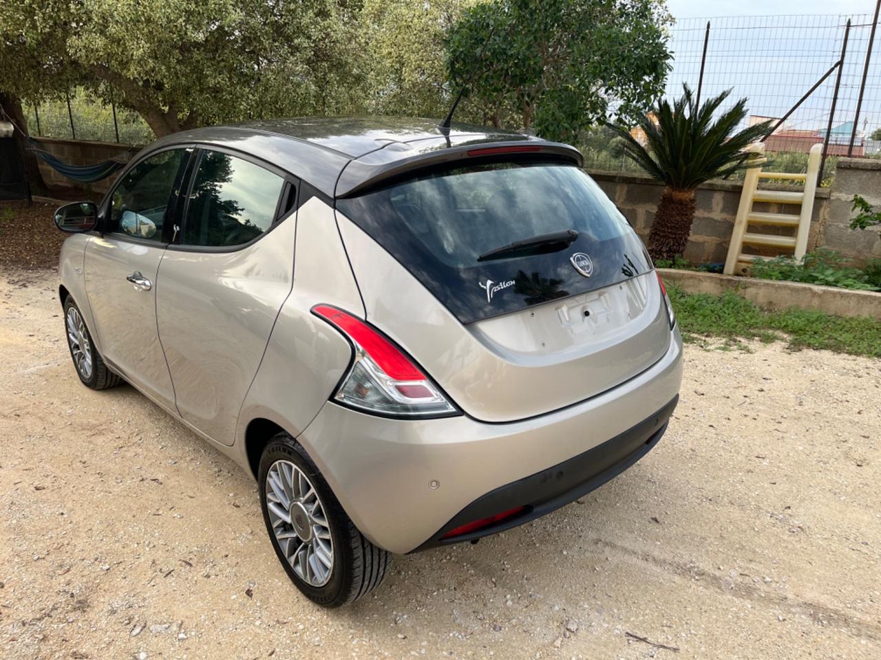 Lancia Ypsilon 1.3 MJT Platinum super accessoriata 2011