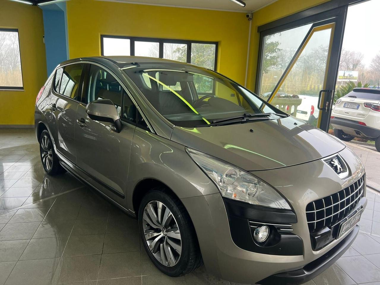 Peugeot 3008 1.6 HDi 110CV cambio automatico