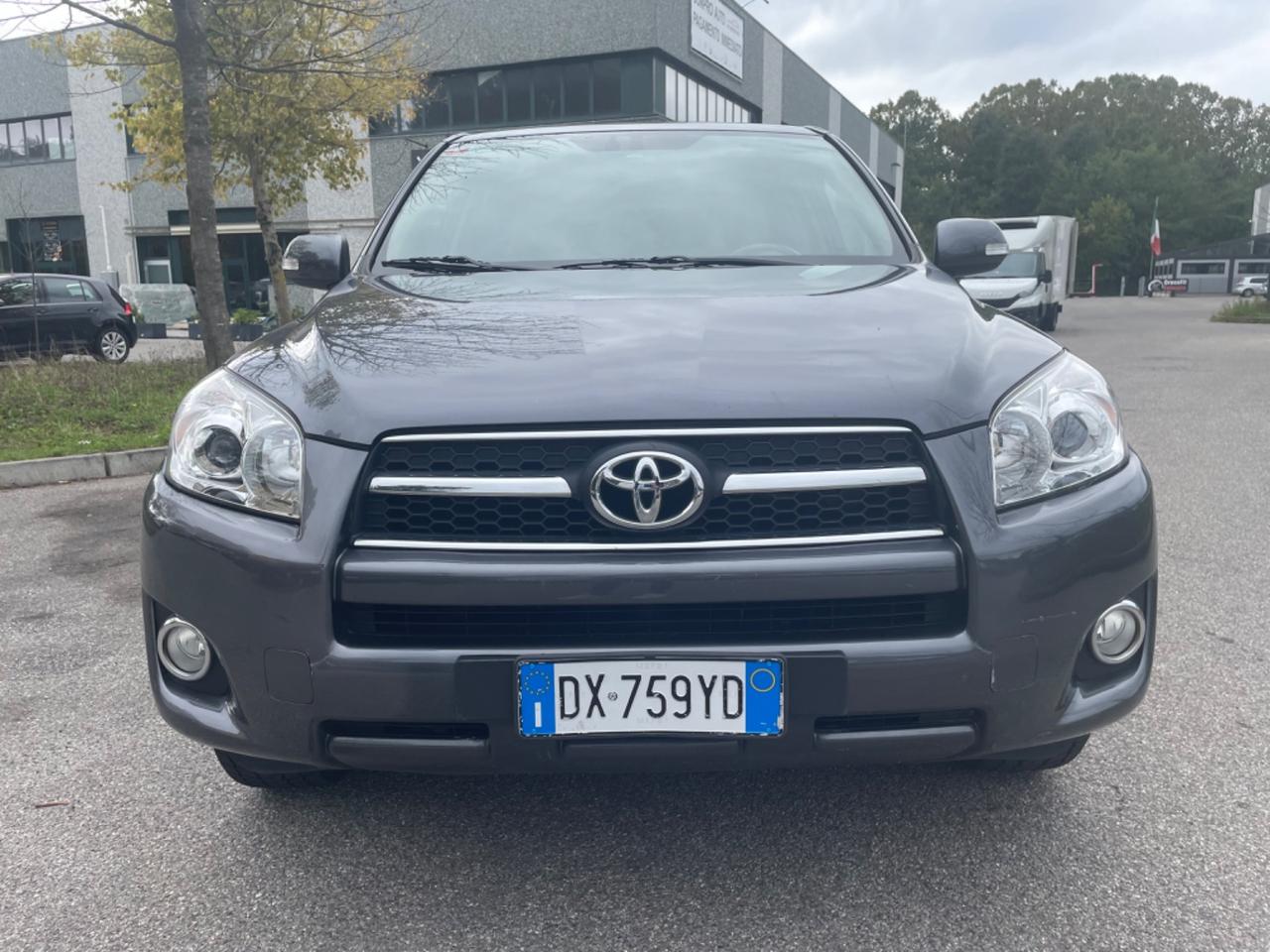 Toyota RAV 4 RAV4 Crossover 2.0*4x4*Automatik*Solo 1240000km*