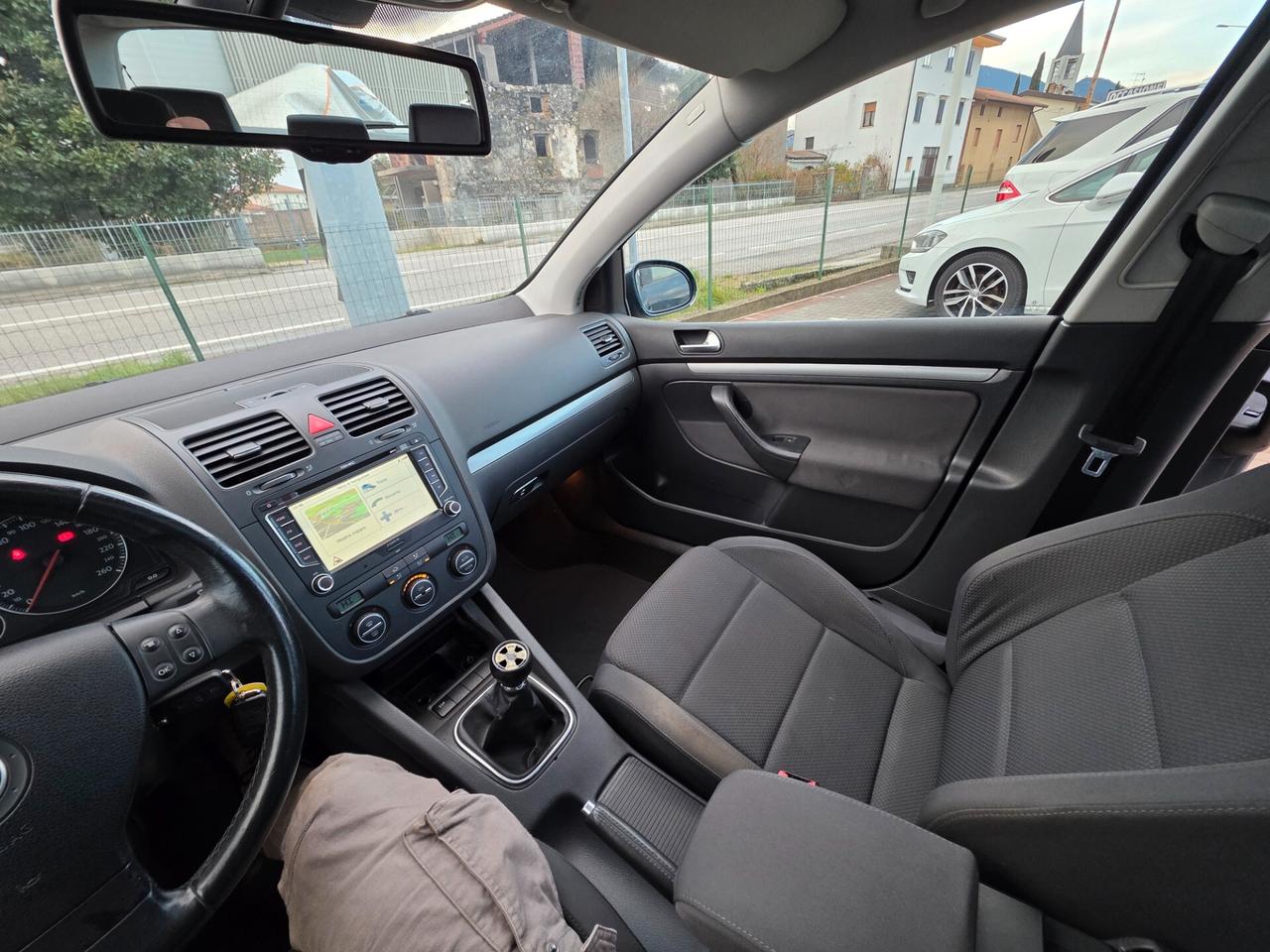 Volkswagen Golf 2.0 16V TDI 4x4 vista provata piaciuta