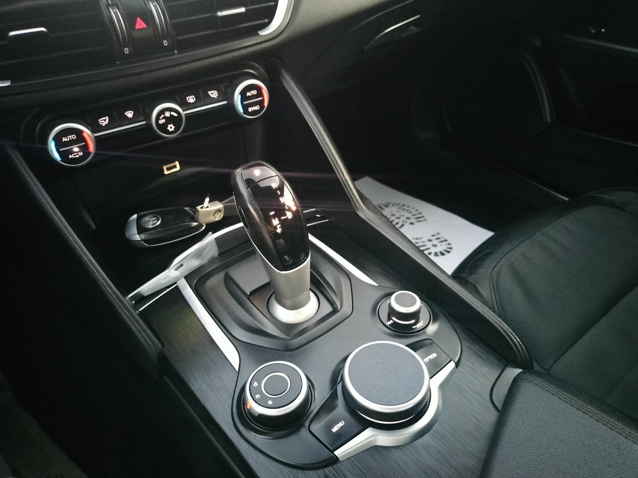 Alfa Romeo Giulia 2.2 Turbodiesel 180 CV AT8 veloce