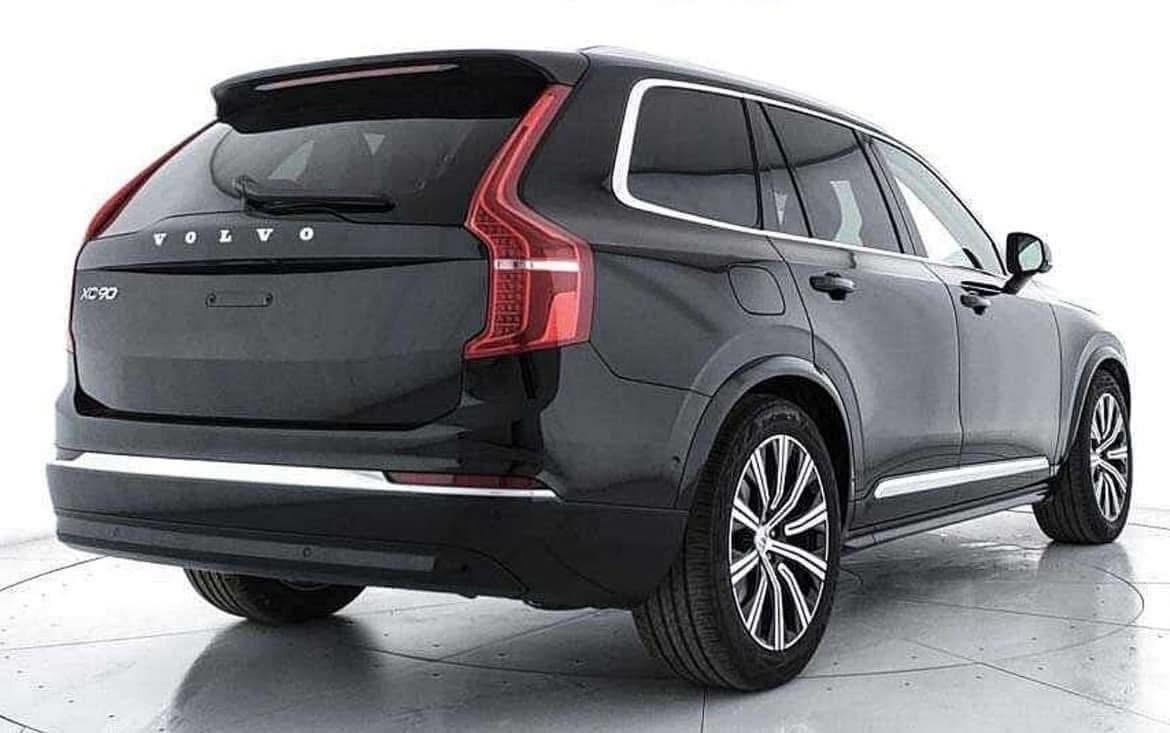 Volvo XC 90 B5 AWD automatico 7 posti Core AUTO A NOLEGGIO