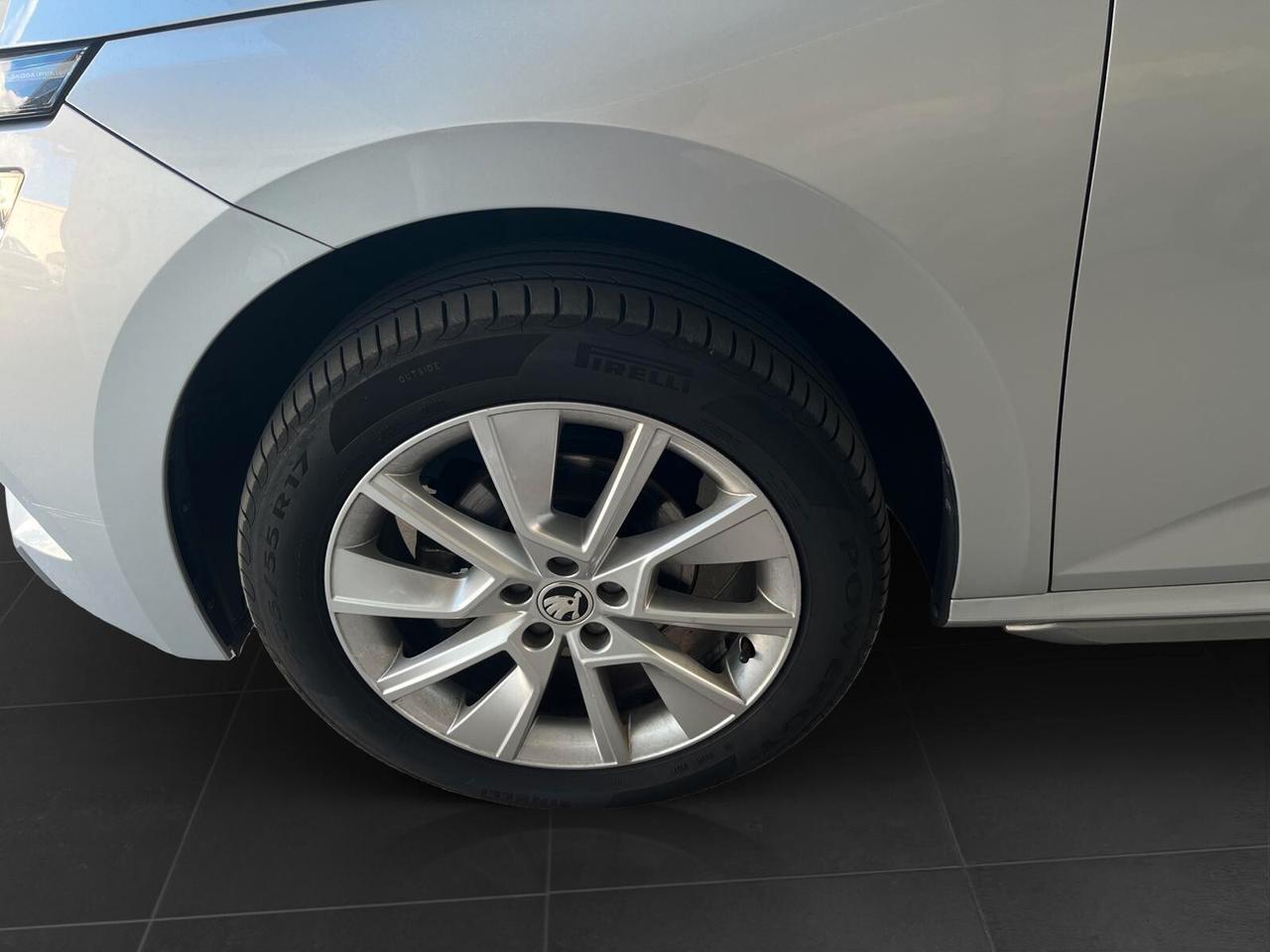 Skoda Kamiq 1.6 TDi 115cv Style NEOPATENTATI