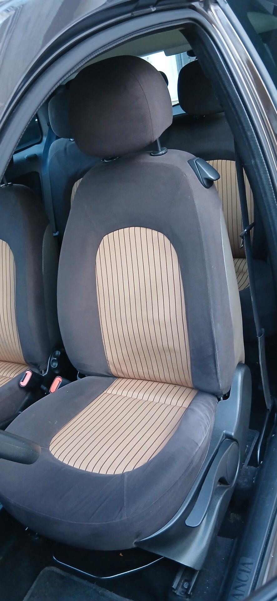 LANCIA YPSILON 1.2 PARI AL NUOVO