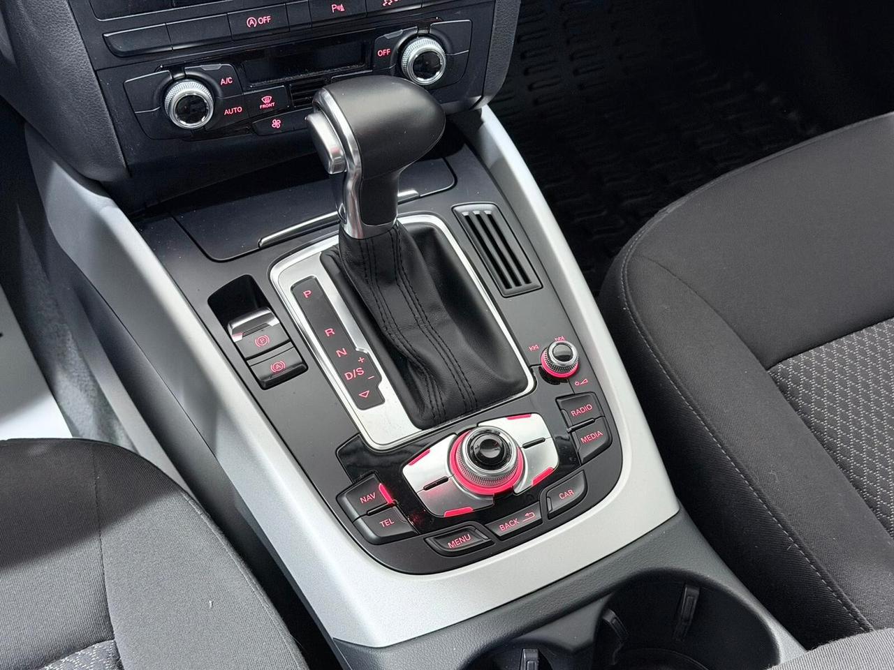 AUDI Q5 2.0TDI 190CV QUATTRO S-TRONIC S-LINE GANCIO