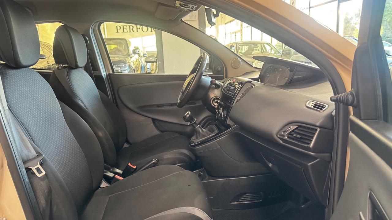 Lancia Ypsilon 1.2 69 CV 5 porte GPL Ecochic Elefantino
