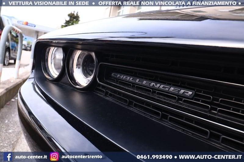 Dodge Challenger 3.6 V6 AT8 SXT *EUROPEA