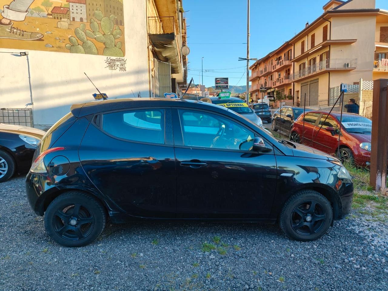 Lancia Ypsilon 1.2 69 CV 5 porte S&S Platinum