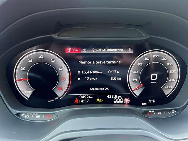 Audi Q2 30 TFSI Business Advanced