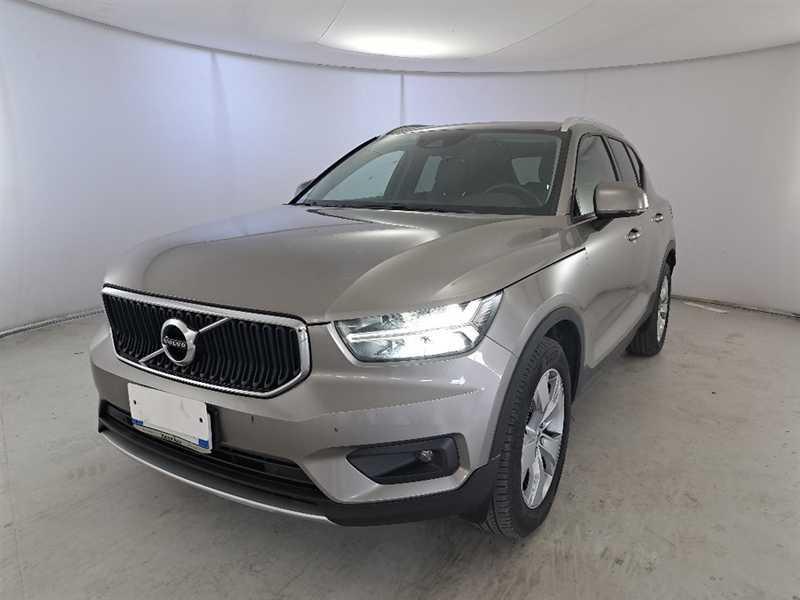 VOLVO XC40 D3 Geartronic Momentum Pro