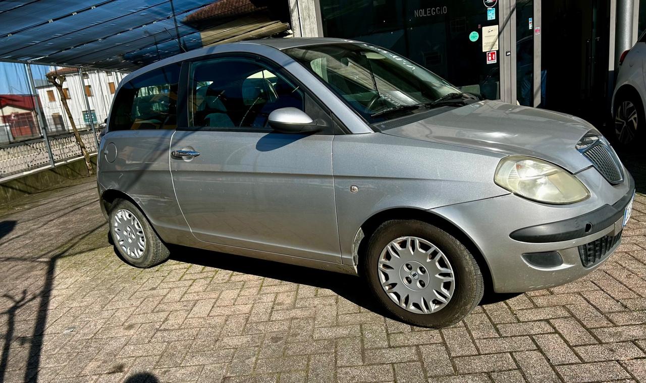 Lancia Ypsilon 1.2 Benzina