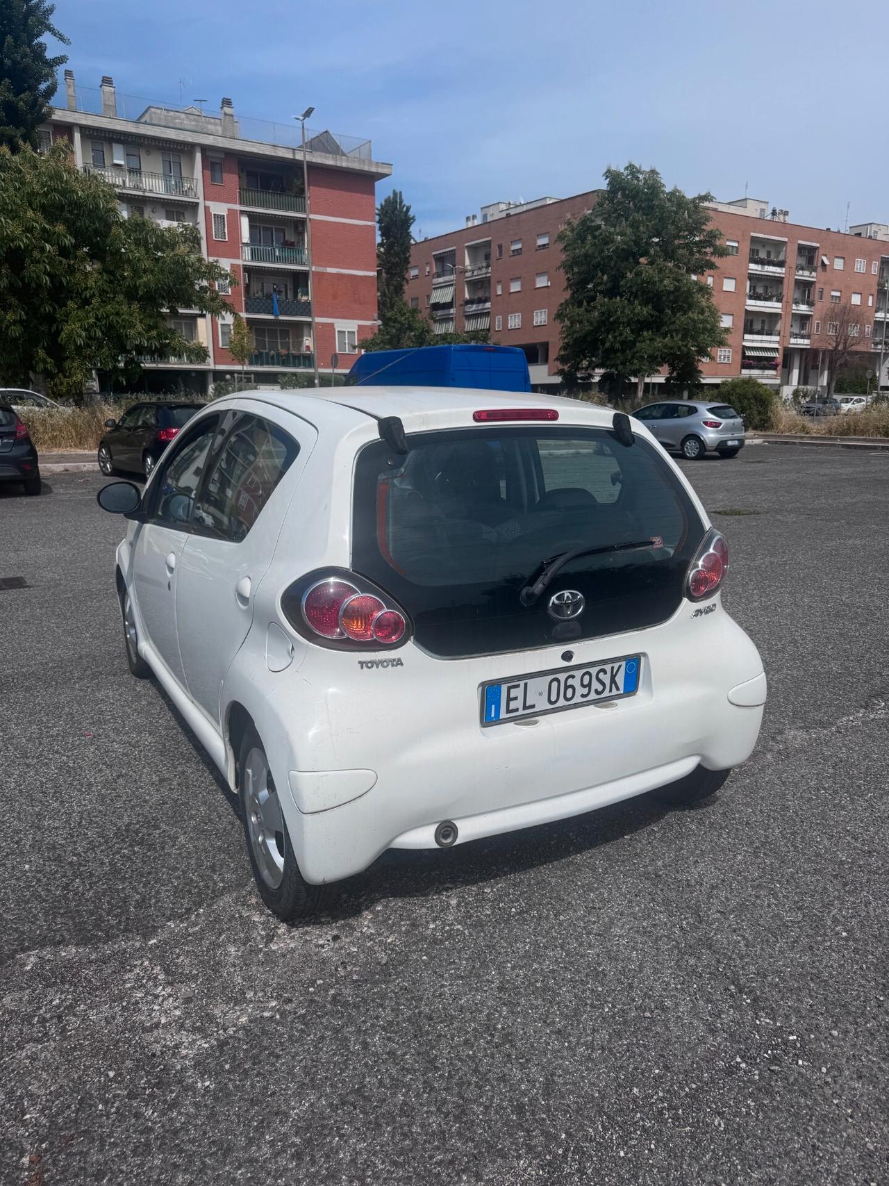 Toyota Aygo 1.0 12V VVT-i 5 porte Sol Connect