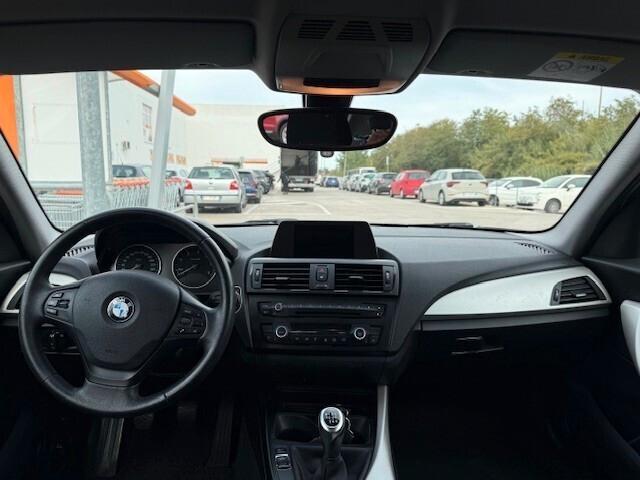 Bmw 118 118d 5p. Unique