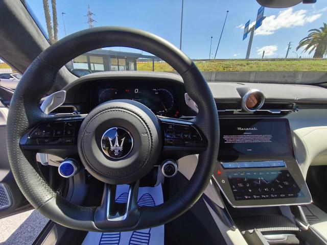 MASERATI GranTurismo V6 550 CV AWD Trofeo