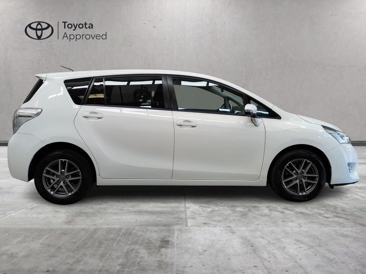TOYOTA Verso - Verso 1.6 D-4D Cool