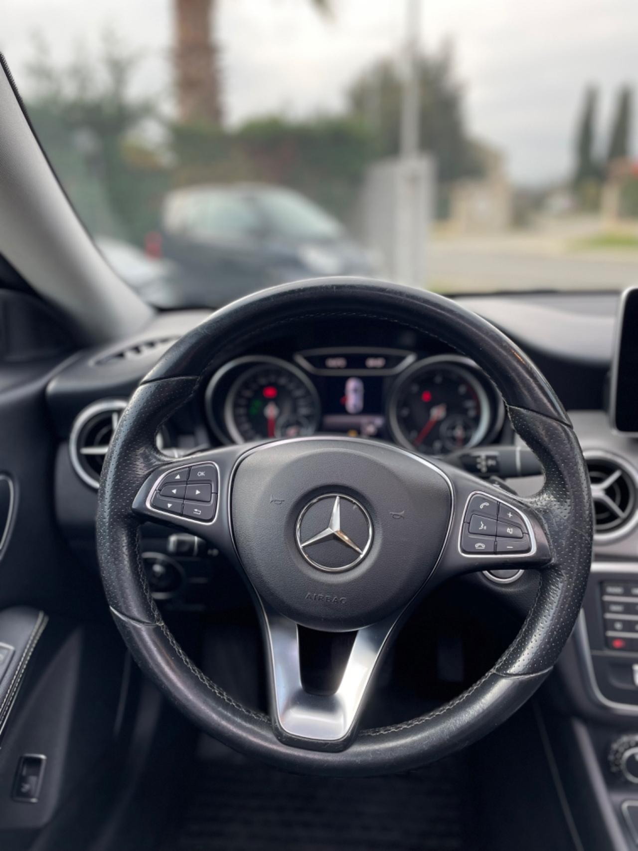 Mercedes-benz CLA 200 CLA 200 d Automatic Premium