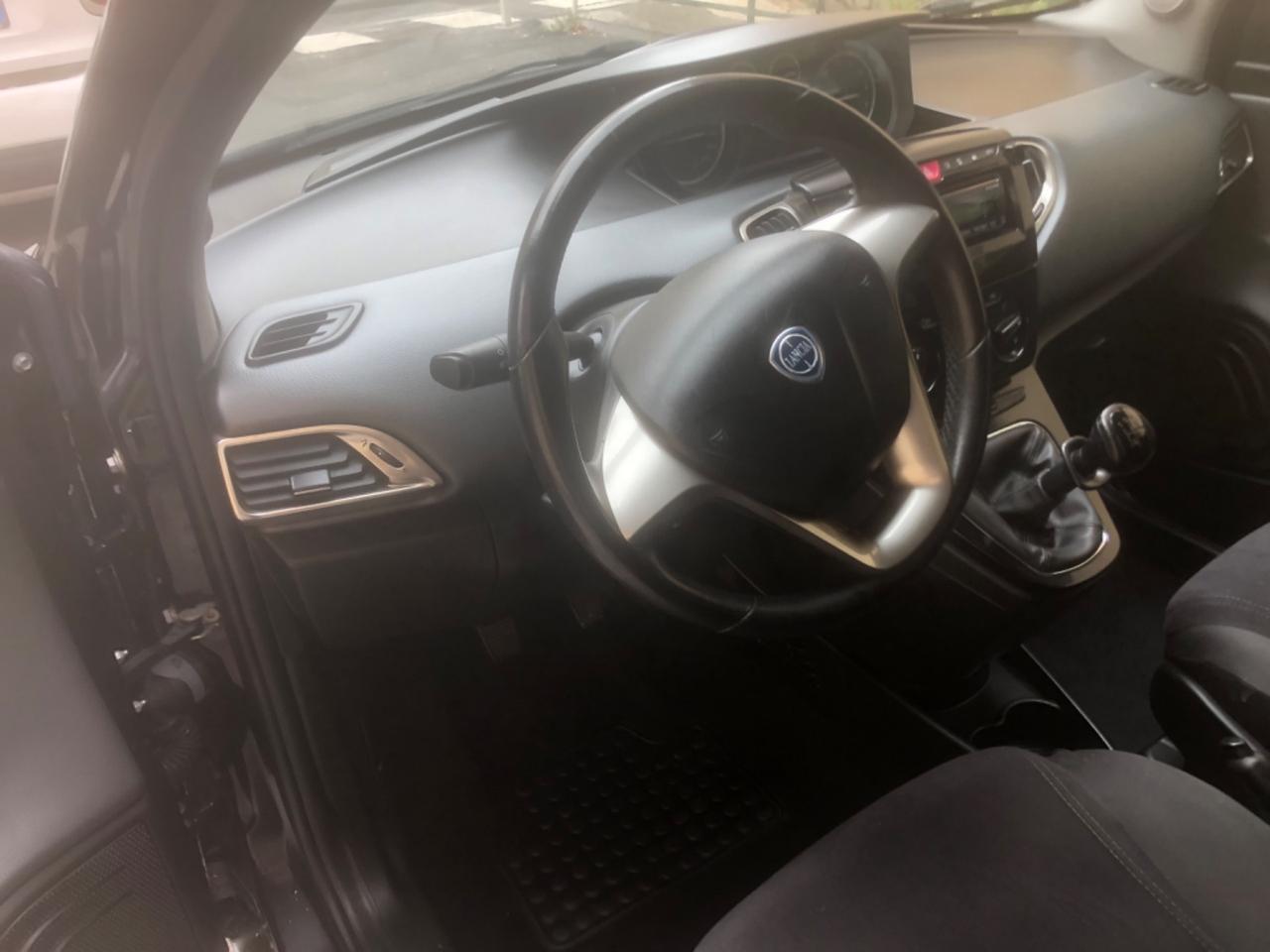 Lancia Ypsilon 1.2 69 CV 5 porte - 2014 Km 60000