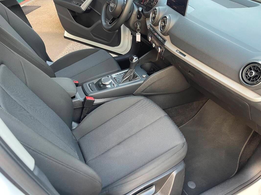 Audi Q2 30 2.0 tdi Business s-tronic FULL LED PDC