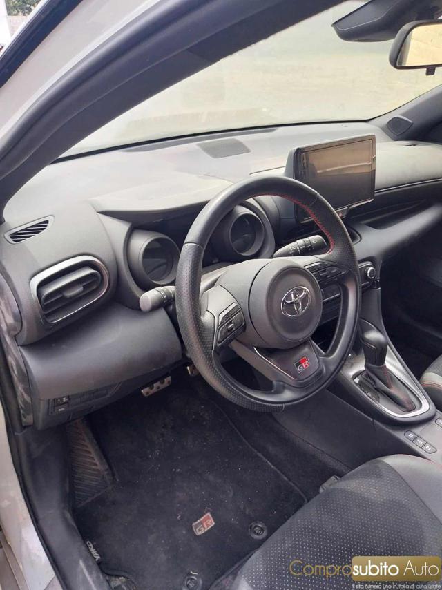 TOYOTA Yaris 1.5 Hybrid 5 porte GR Sport