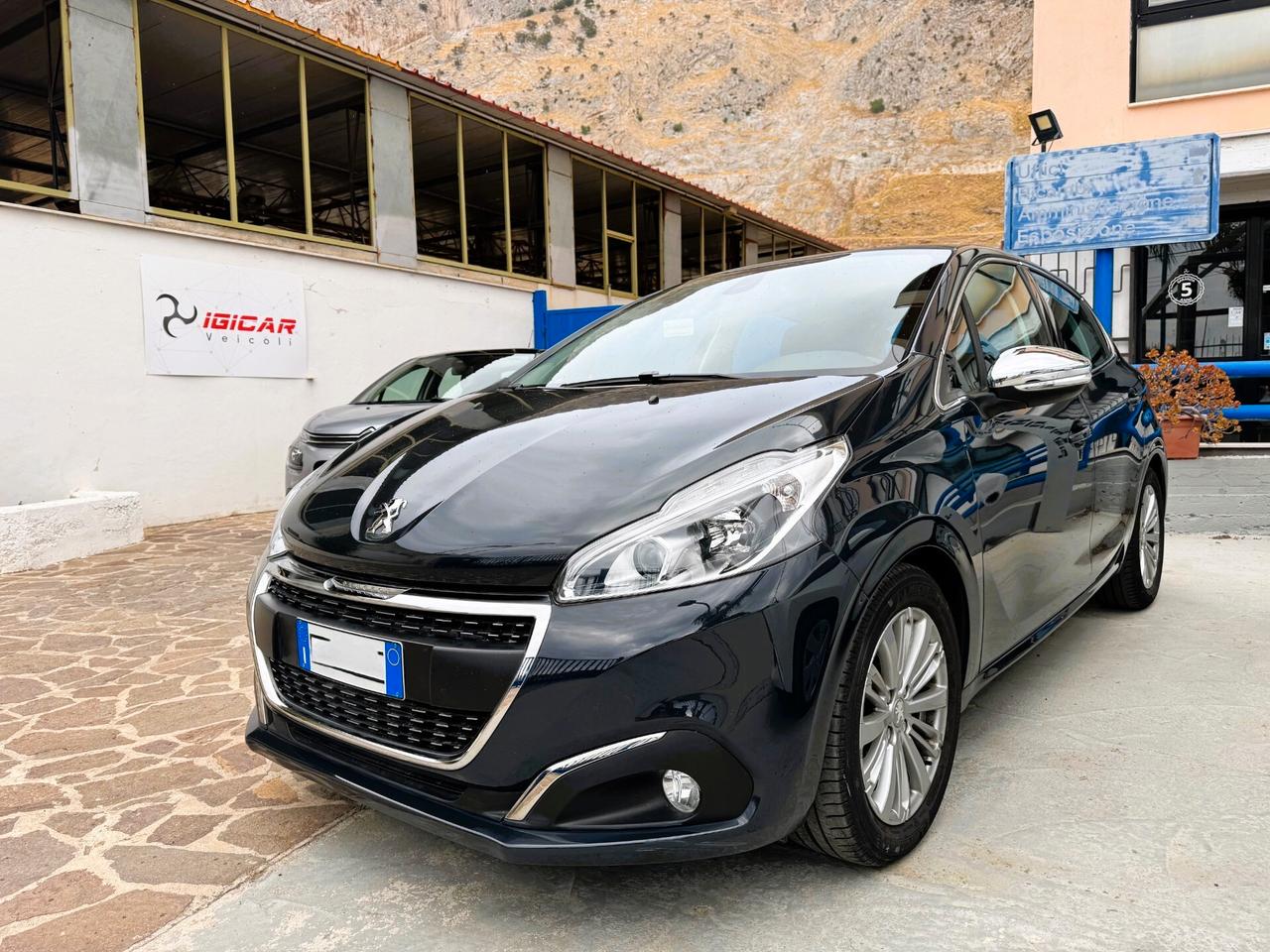 Peugeot 208 BlueHDi 75 5 porte Allure