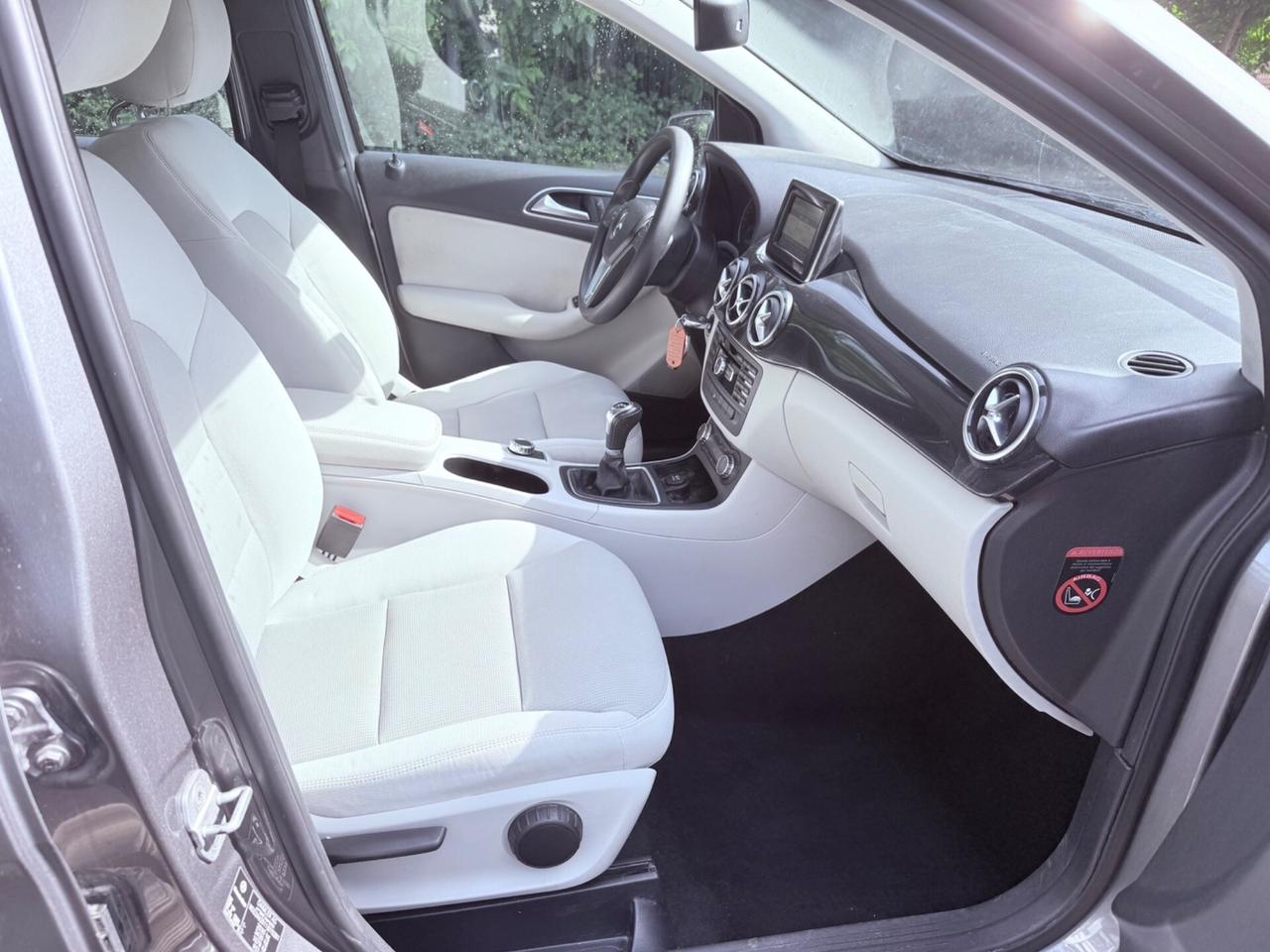 Mercedes-benz B 200 CDI BlueEFFICIENCY