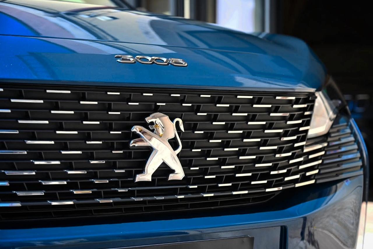 Peugeot 3008 BlueHDi 130 S&S EAT8 Allure Pack